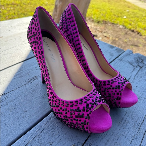 Gianni Bini Pink and Black Peep Toe Heels - Picture 10 of 11